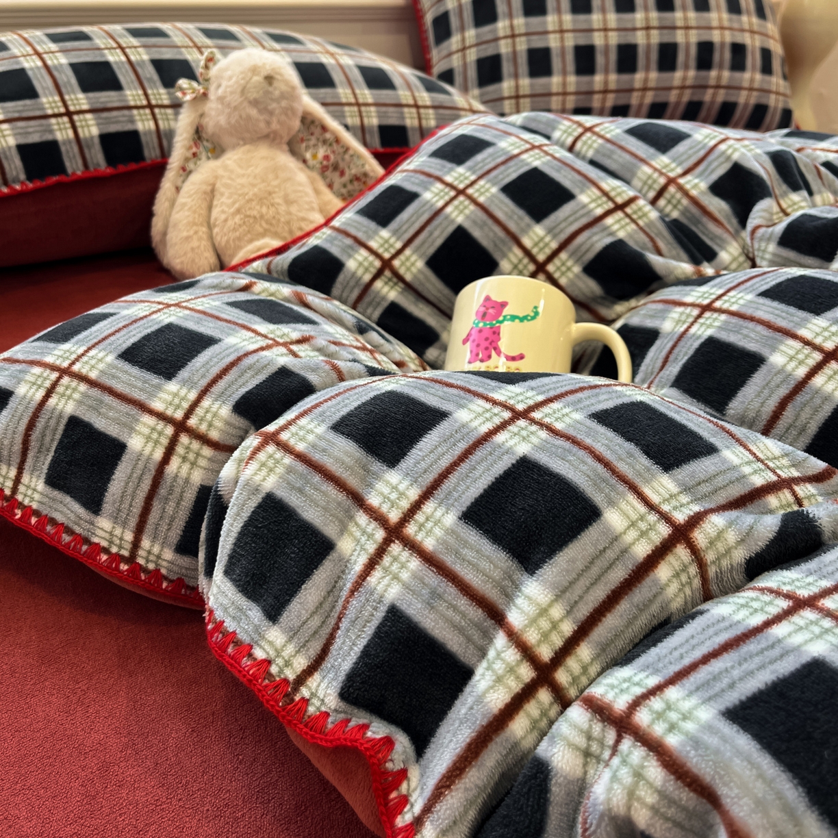 91家纺网 家纺一手货源 找家纺 如一 2025新款A类高克重牛奶绒印花三角针工艺四件套 英伦蓝