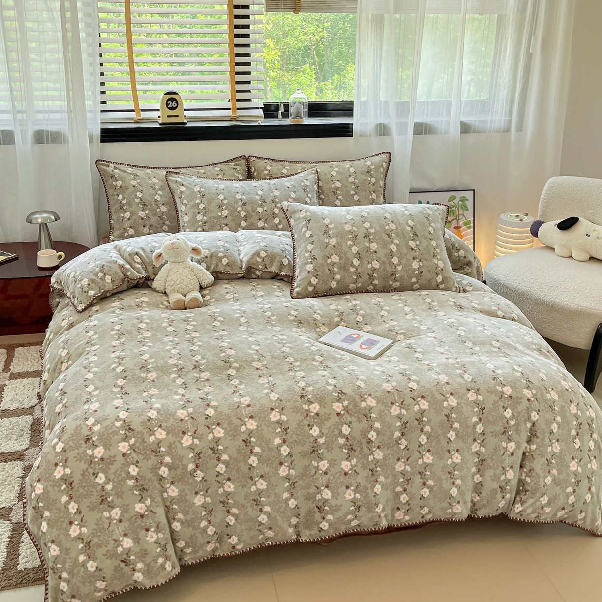 91家纺网 家纺一手货源 找家纺 如一 2025新款A类高克重牛奶绒印花三角针工艺四件套 香榭