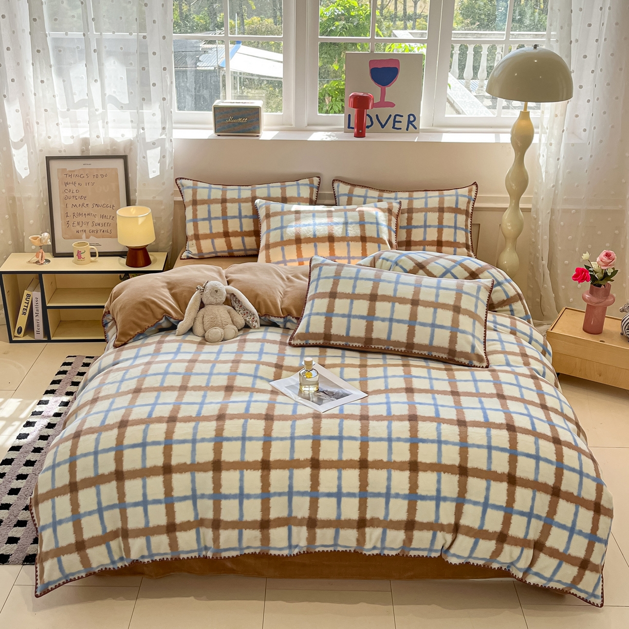 91家纺网 家纺一手货源 找家纺 如一 2025新款A类高克重牛奶绒印花三角针工艺四件套 格韵咖