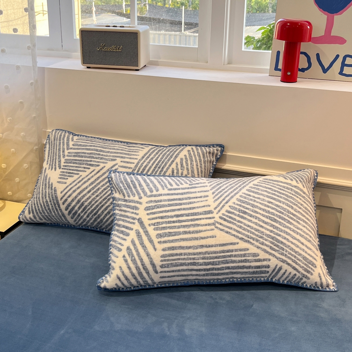 91家纺网 家纺一手货源 找家纺 如一 2025新款A类高克重牛奶绒印花三角针工艺四件套 秘境蓝