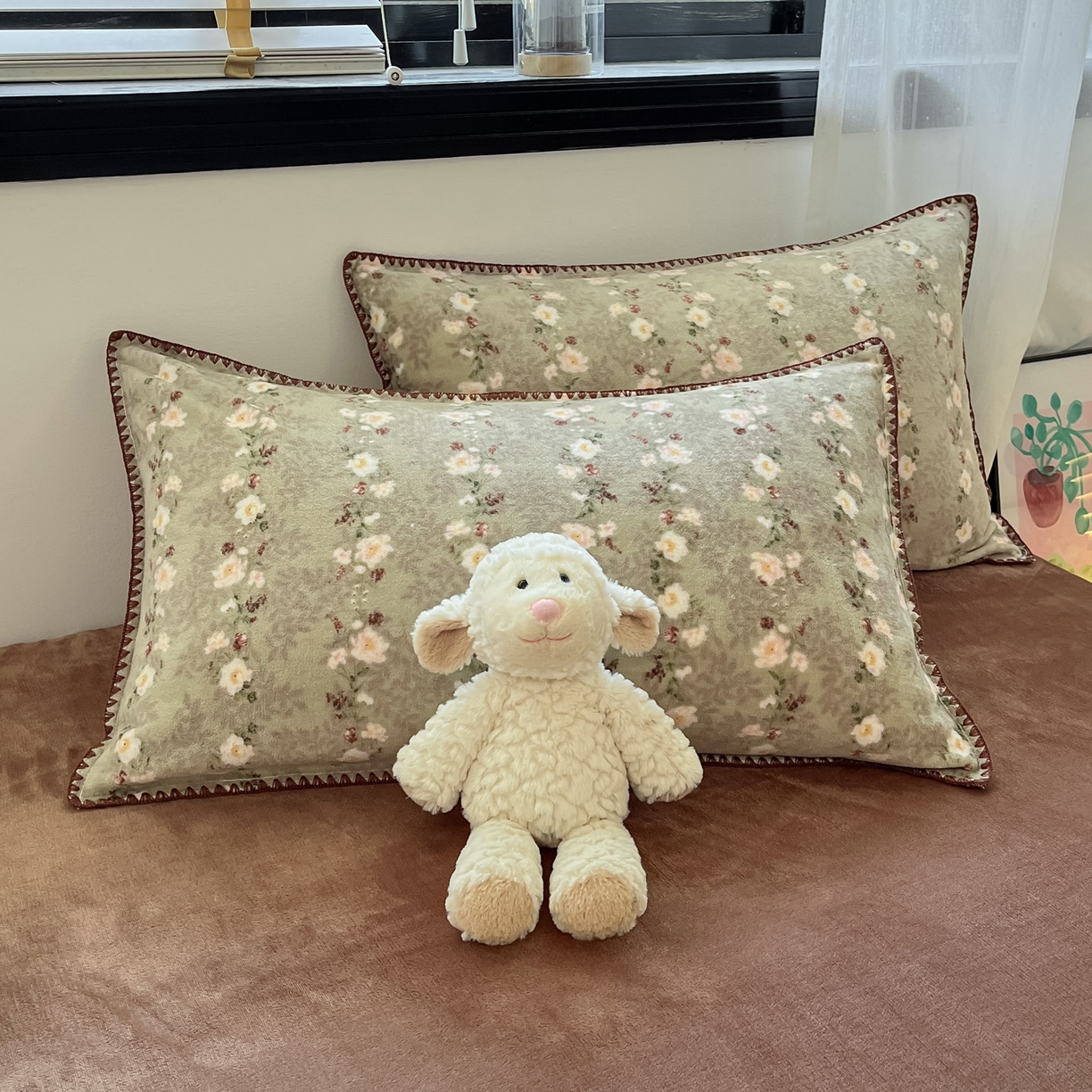 91家纺网 家纺一手货源 找家纺 如一 2025新款A类高克重牛奶绒印花三角针工艺四件套 香榭