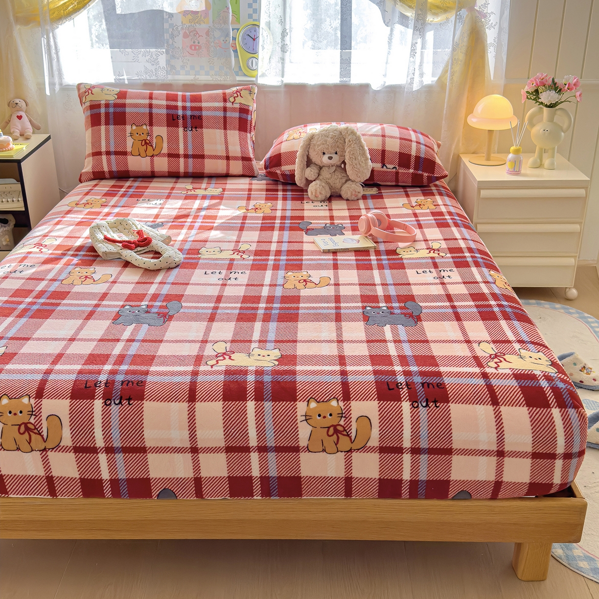 91家纺网 家纺一手货源 找家纺 灿哈家纺 2025新款牛奶绒印花床笠单品床笠床笠单件床笠三件套 可爱猫咪