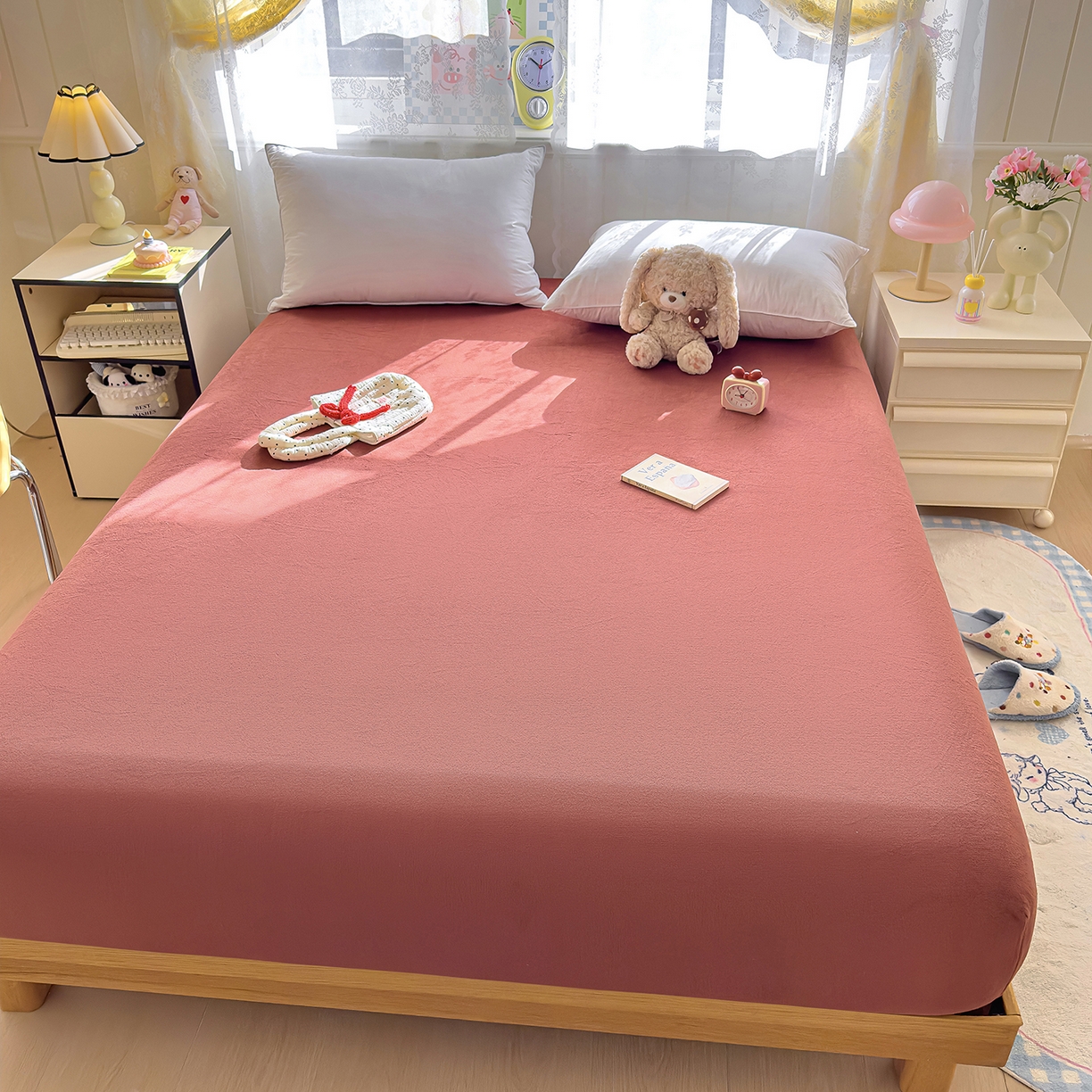 91家纺网 家纺一手货源 找家纺 灿哈家纺 2025新款牛奶绒印花床笠单品床笠床笠单件床笠三件套 酒红