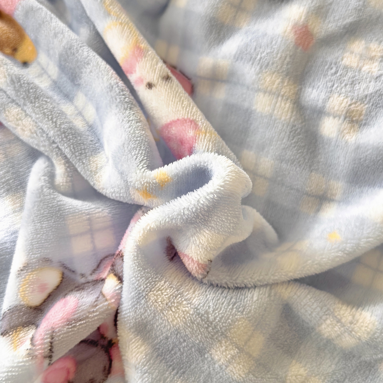 91家纺网 家纺一手货源 找家纺 灿哈家纺 2025新款牛奶绒印花床笠单品床笠床笠单件床笠三件套 格子猫-蓝色