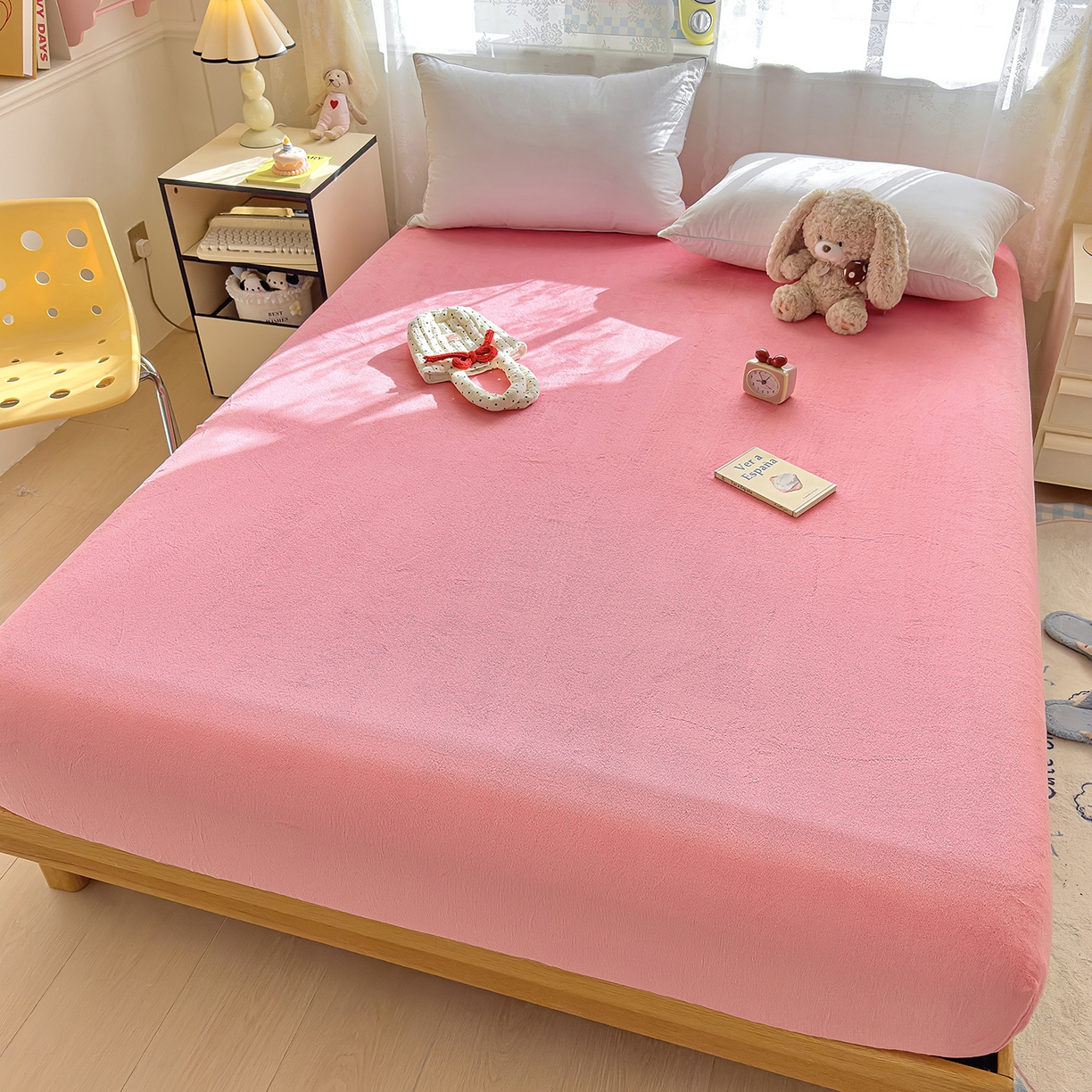 91家纺网 家纺一手货源 找家纺 灿哈家纺 2025新款牛奶绒印花床笠单品床笠床笠单件床笠三件套 深粉