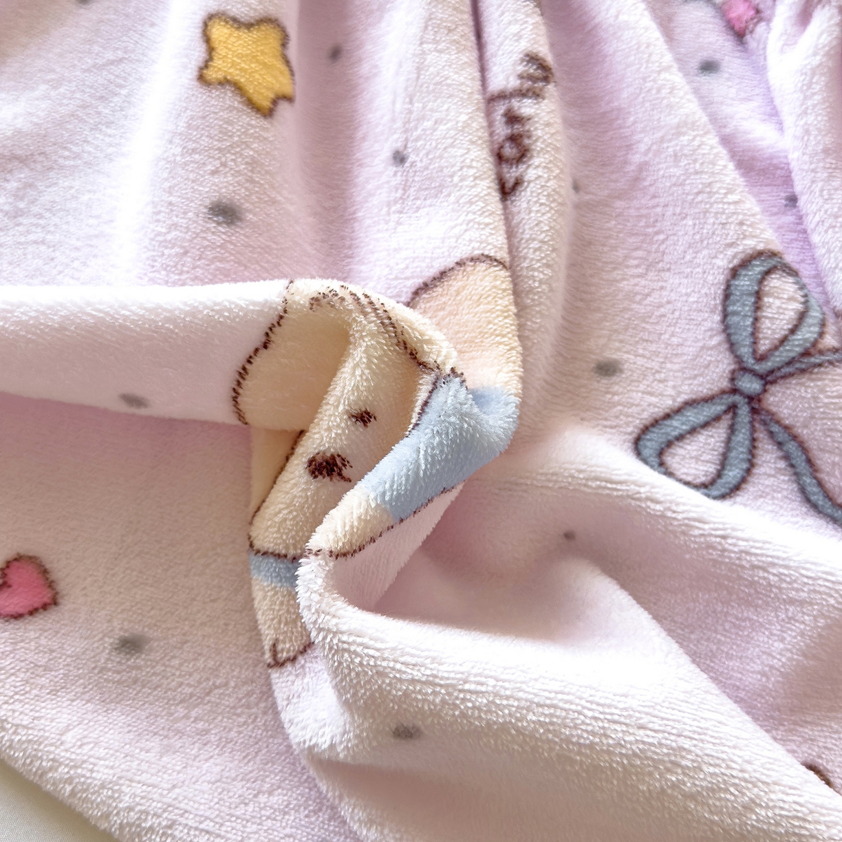 91家纺网 家纺一手货源 找家纺 灿哈家纺 2025新款牛奶绒印花床笠单品床笠床笠单件床笠三件套 斑点小狗