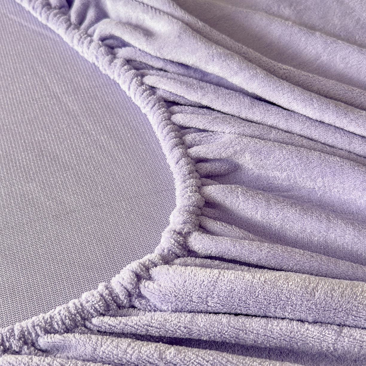 91家纺网 家纺一手货源 找家纺 灿哈家纺 2025新款牛奶绒印花床笠单品床笠床笠单件床笠三件套 高贵紫