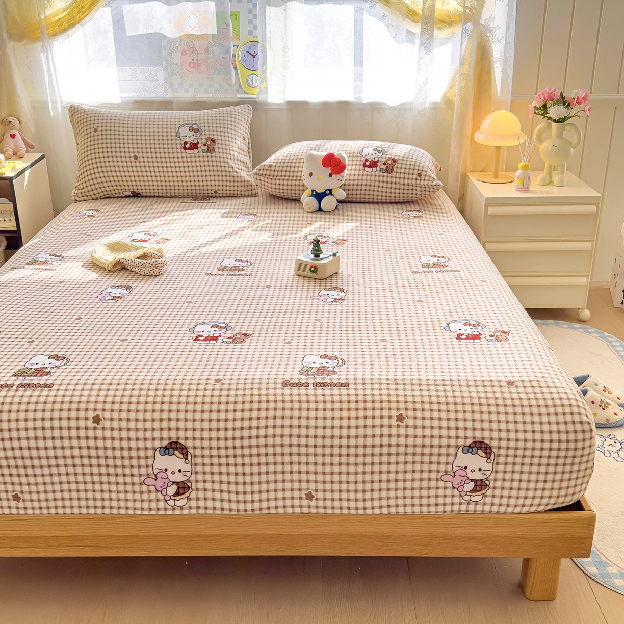 91家纺网 家纺一手货源 找家纺 灿哈家纺 2025新款牛奶绒印花床笠单品床笠床笠单件床笠三件套 格子猫-咖色