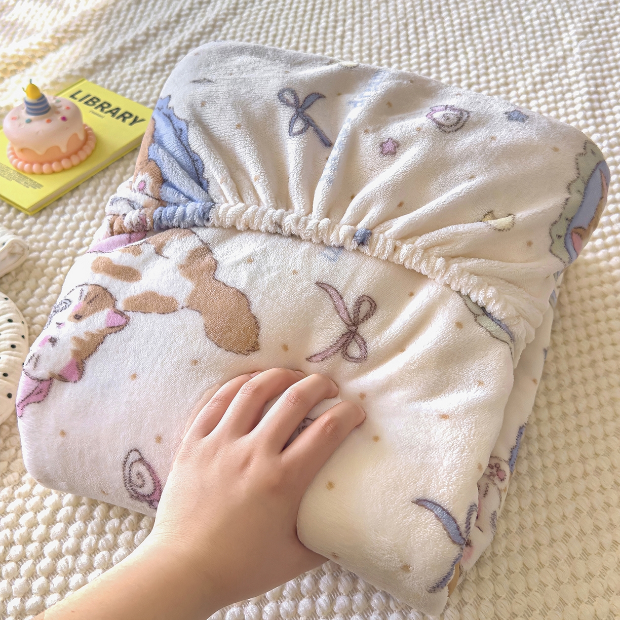 91家纺网 家纺一手货源 找家纺 灿哈家纺 2025新款牛奶绒印花床笠单品床笠床笠单件床笠三件套 哈基米