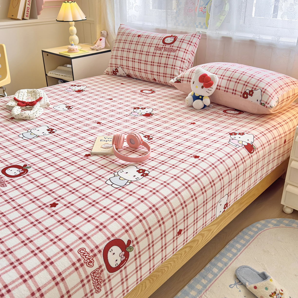 91家纺网 家纺一手货源 找家纺 灿哈家纺 2025新款牛奶绒印花床笠单品床笠床笠单件床笠三件套 格子猫