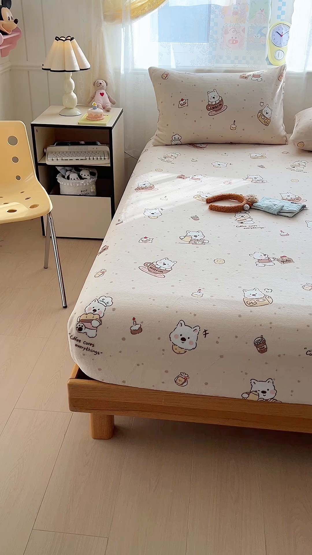 91家纺网 家纺一手货源 找家纺 灿哈家纺 2025新款牛奶绒印花床笠单品床笠床笠单件床笠三件套 咖啡熊