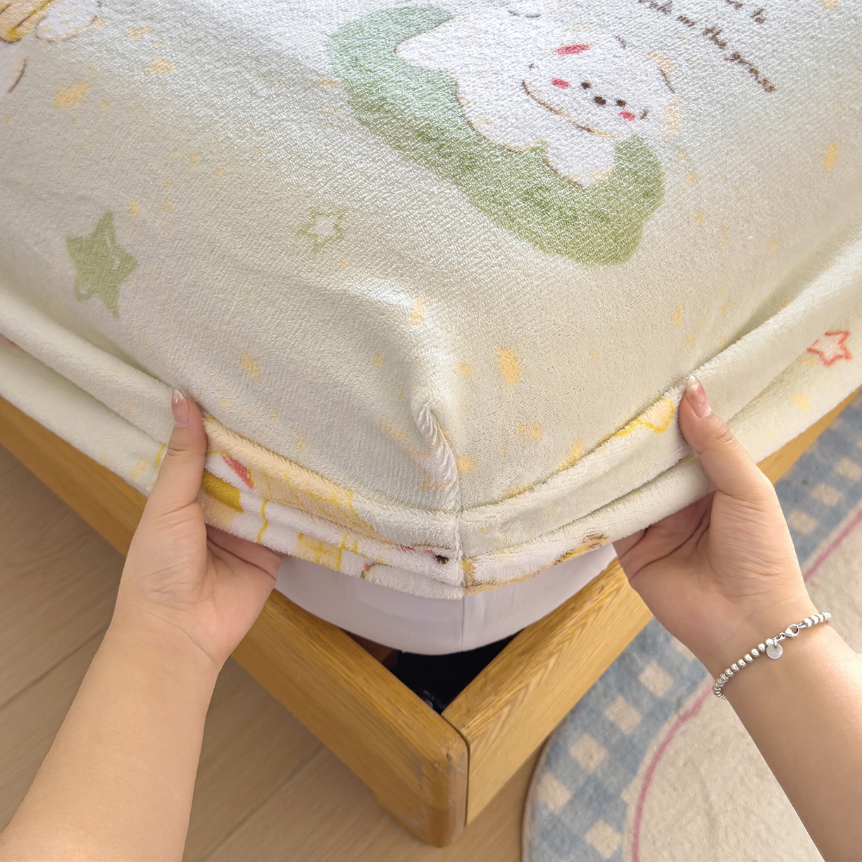 91家纺网 家纺一手货源 找家纺 灿哈家纺 2025新款牛奶绒印花床笠单品床笠床笠单件床笠三件套 仔仔乐园