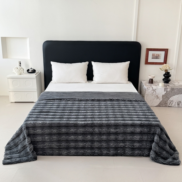 91家纺网 家纺一手货源 找家纺 （总）丹本家纺 2025新款加厚大兔毛牛奶绒多功能盖毯毛毯毯子