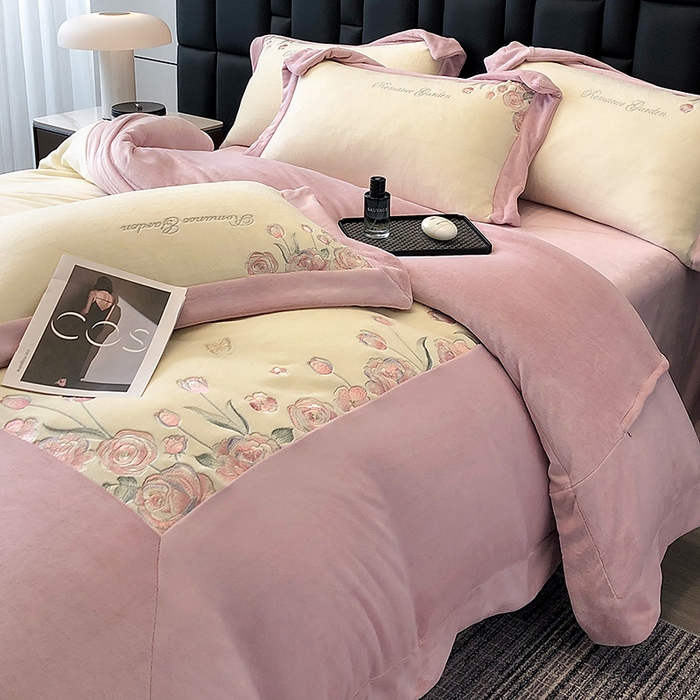 91家纺网 家纺一手货源 找家纺 （总）家居1号家纺 2025新款230克A类全消光牛奶绒四件套-花海