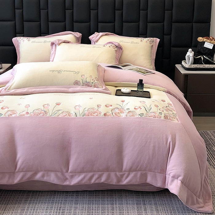 91家纺网 家纺一手货源 找家纺 （总）家居1号家纺 2025新款230克A类全消光牛奶绒四件套-花海