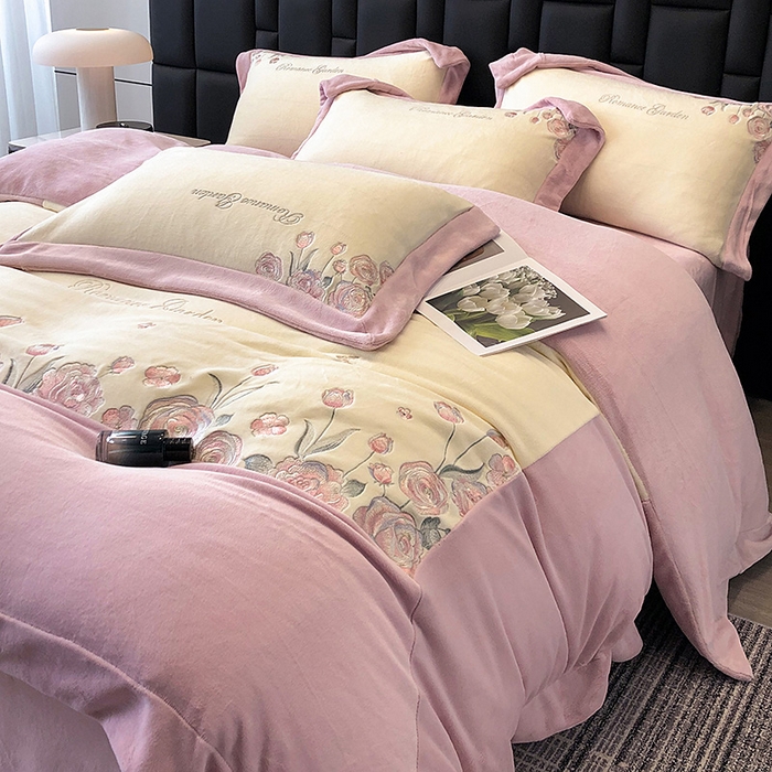 91家纺网 家纺一手货源 找家纺 （总）家居1号家纺 2025新款230克A类全消光牛奶绒四件套-花海