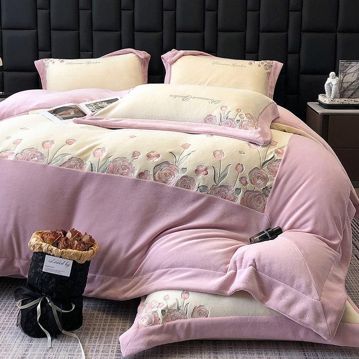 91家纺网 家纺一手货源 找家纺 （总）家居1号家纺 2025新款230克A类全消光牛奶绒四件套-花海