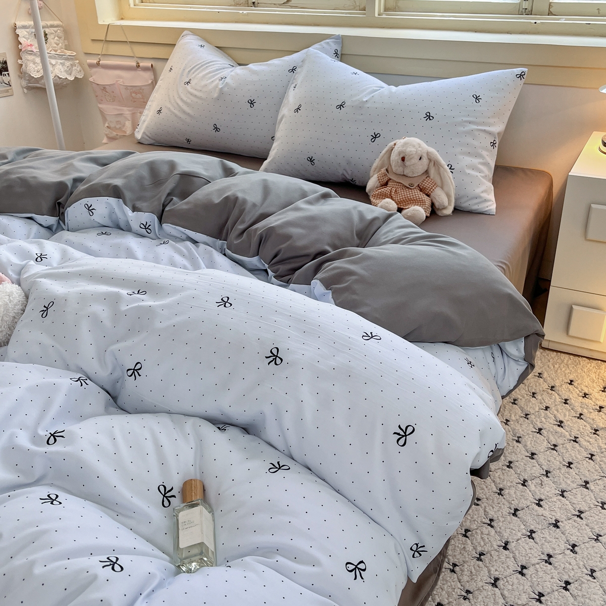 91家纺网 家纺一手货源 找家纺 曼璐家纺 2025新款碎花双拼水洗棉四件套学生宿舍三件套单双人被套和床笠款-床单床笠套件 可颂-兰