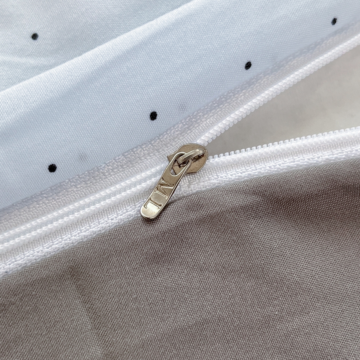 91家纺网 家纺一手货源 找家纺 曼璐家纺 2025新款碎花双拼水洗棉四件套学生宿舍三件套单双人被套和床笠款-床单床笠套件 可颂-兰