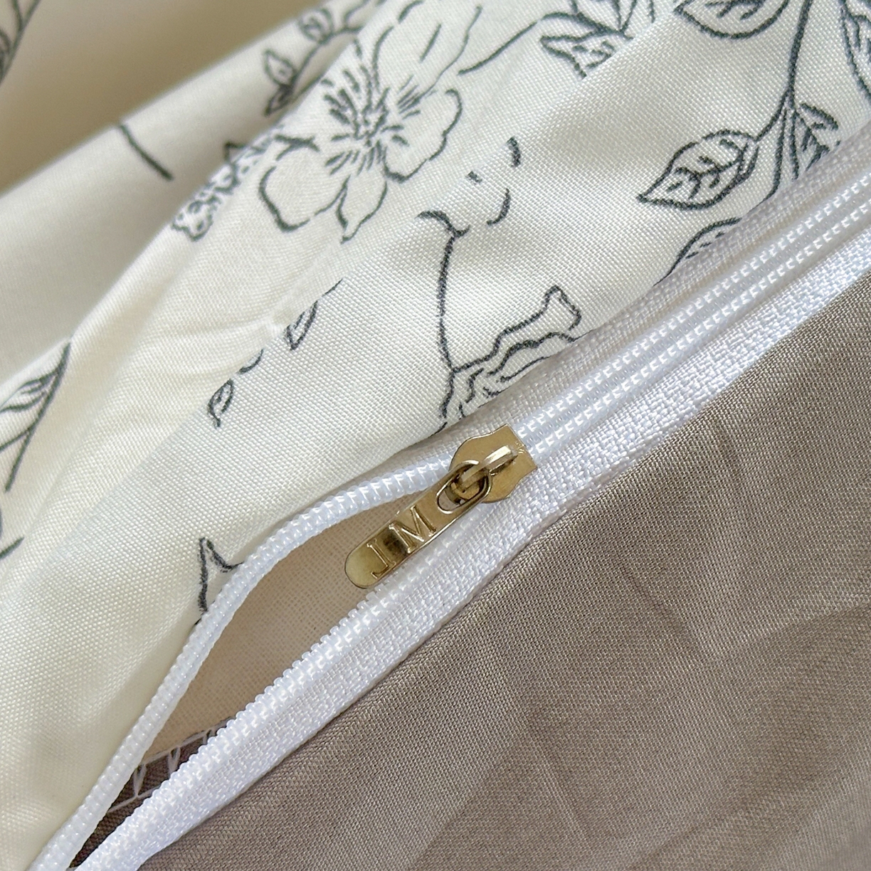 91家纺网 家纺一手货源 找家纺 曼璐家纺 2025新款碎花双拼水洗棉四件套学生宿舍三件套单双人被套和床笠款-床单床笠套件 莫奈