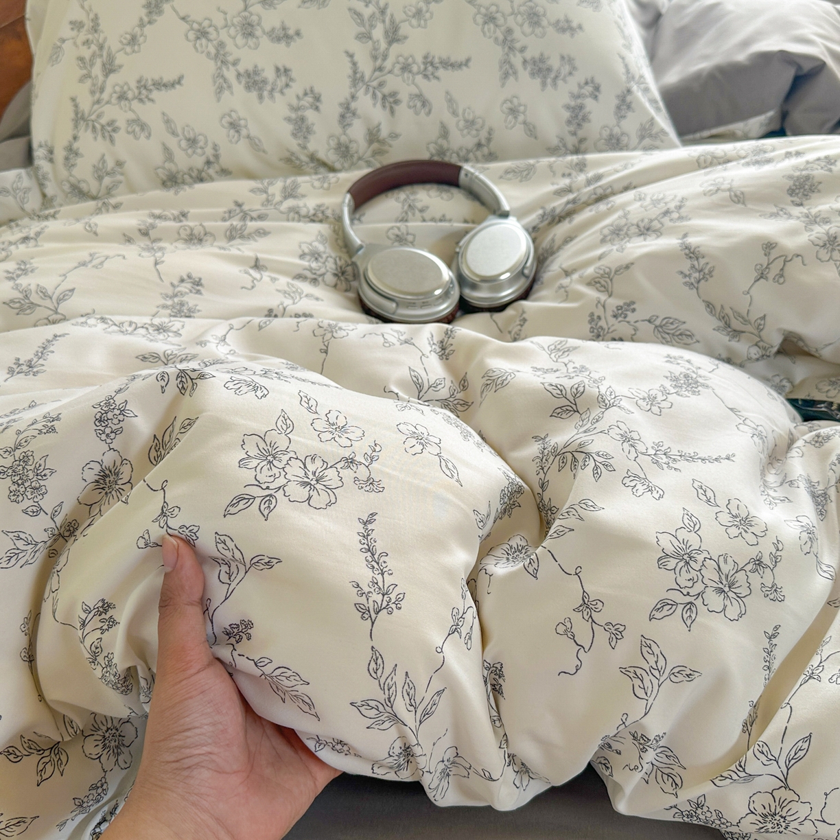 91家纺网 家纺一手货源 找家纺 曼璐家纺 2025新款碎花双拼水洗棉四件套学生宿舍三件套单双人被套和床笠款-床单床笠套件 莫奈