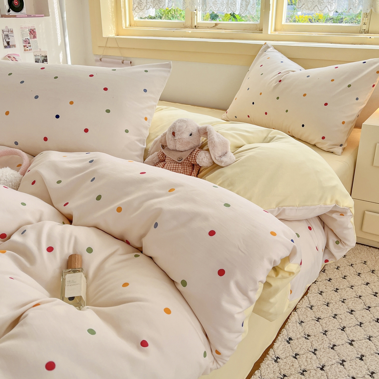 91家纺网 家纺一手货源 找家纺 曼璐家纺 2025新款碎花双拼水洗棉四件套学生宿舍三件套单双人被套和床笠款-床单床笠套件 奶油波波