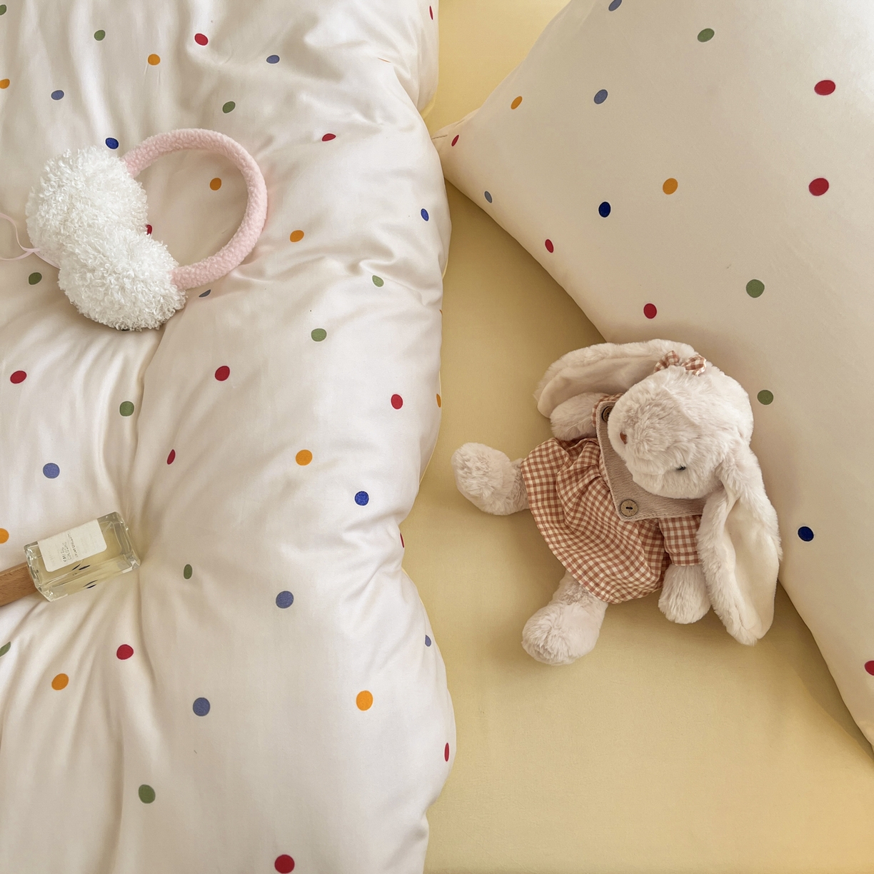 91家纺网 家纺一手货源 找家纺 曼璐家纺 2025新款碎花双拼水洗棉四件套学生宿舍三件套单双人被套和床笠款-床单床笠套件 奶油波波