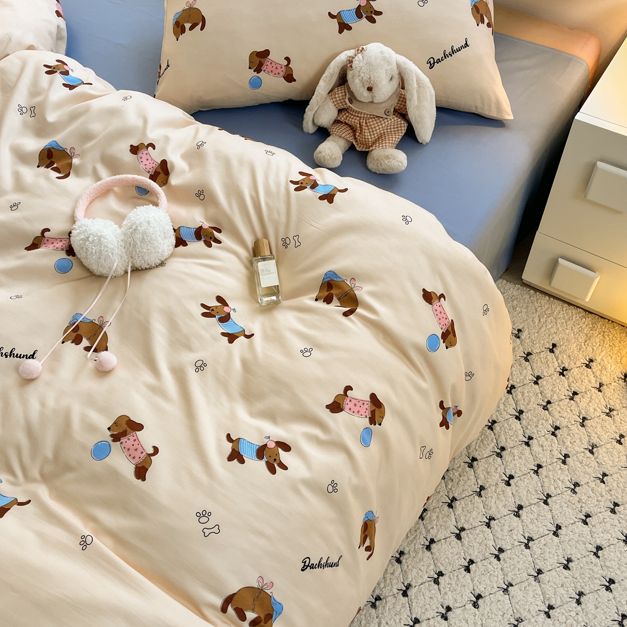 91家纺网 家纺一手货源 找家纺 曼璐家纺 2025新款碎花双拼水洗棉四件套学生宿舍三件套单双人被套和床笠款-床单床笠套件 旺仔