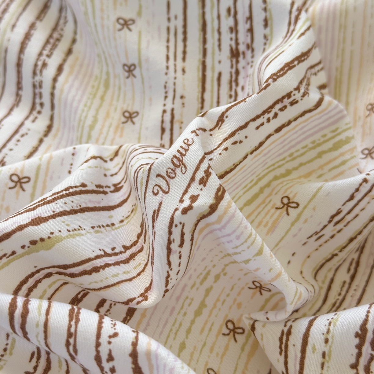 91家纺网 家纺一手货源 找家纺 曼璐家纺 2025新款碎花双拼水洗棉四件套学生宿舍三件套单双人被套和床笠款-床单床笠套件 馨怡