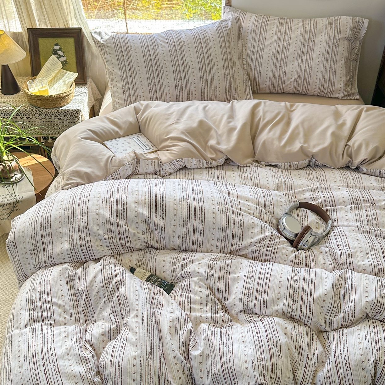 91家纺网 家纺一手货源 找家纺 曼璐家纺 2025新款碎花双拼水洗棉四件套学生宿舍三件套单双人被套和床笠款-床单床笠套件 馨怡