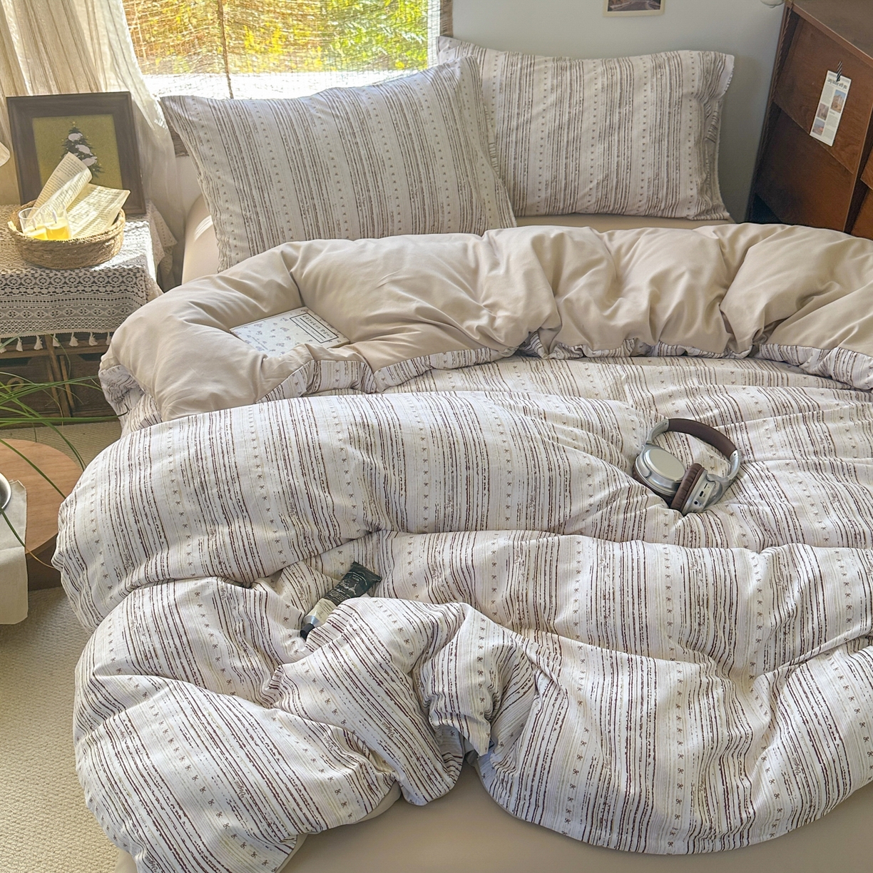 91家纺网 家纺一手货源 找家纺 曼璐家纺 2025新款碎花双拼水洗棉四件套学生宿舍三件套单双人被套和床笠款-床单床笠套件 馨怡