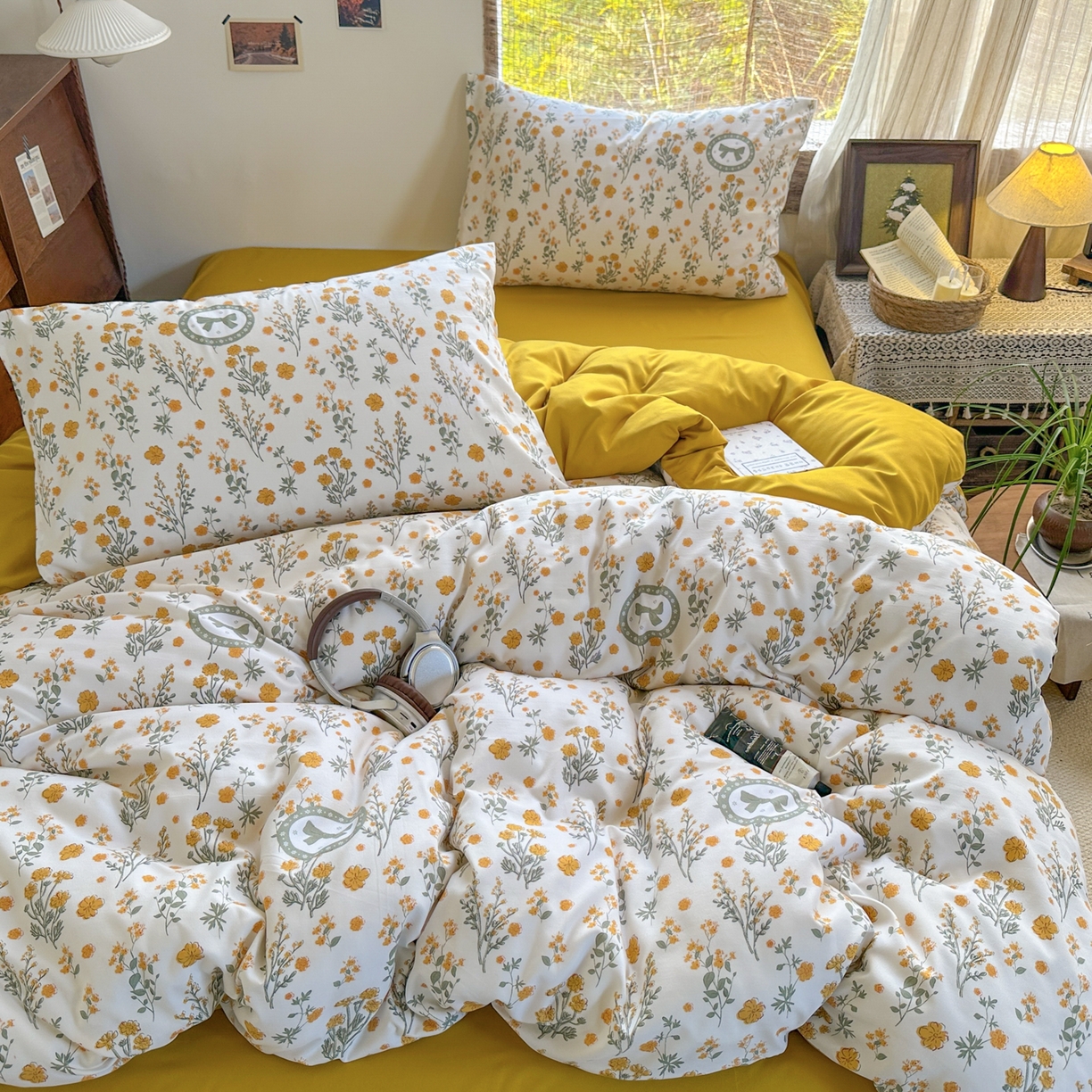 91家纺网 家纺一手货源 找家纺 曼璐家纺 2025新款碎花双拼水洗棉四件套学生宿舍三件套单双人被套和床笠款-床单床笠套件 假日-橘