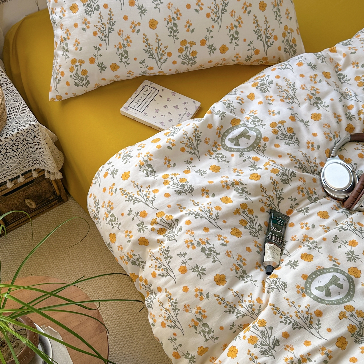 91家纺网 家纺一手货源 找家纺 曼璐家纺 2025新款碎花双拼水洗棉四件套学生宿舍三件套单双人被套和床笠款-床单床笠套件 假日-橘