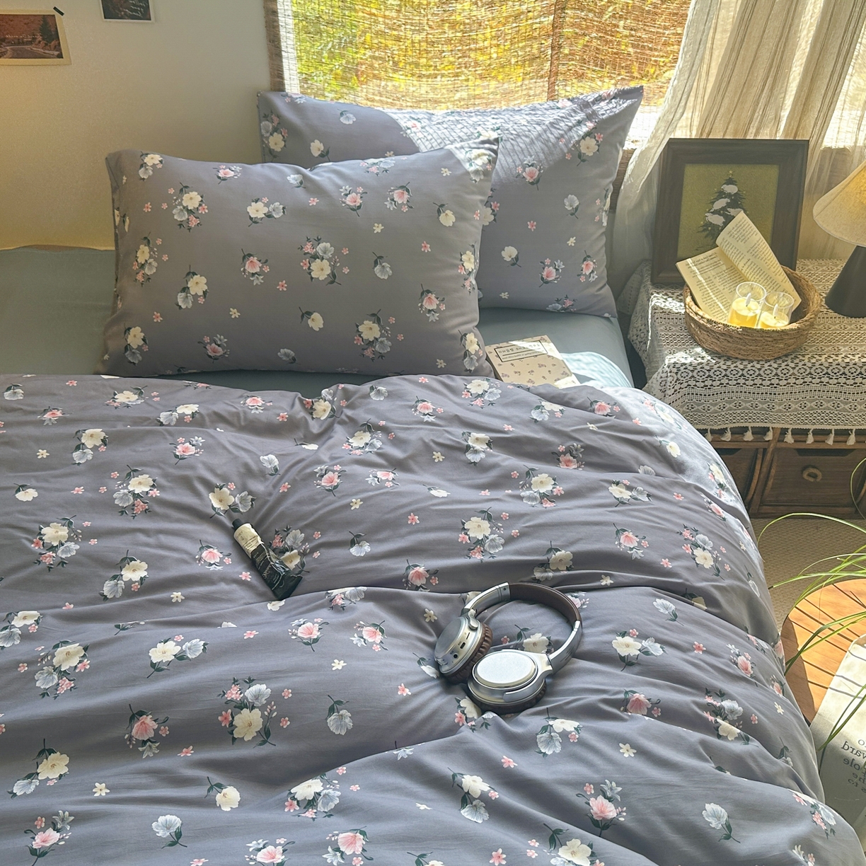 91家纺网 家纺一手货源 找家纺 曼璐家纺 2025新款碎花双拼水洗棉四件套学生宿舍三件套单双人被套和床笠款-床单床笠套件 静香-灰