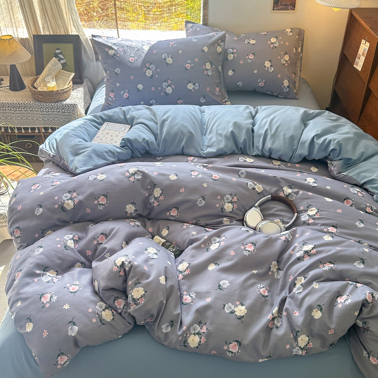 91家纺网 家纺一手货源 找家纺 曼璐家纺 2025新款碎花双拼水洗棉四件套学生宿舍三件套单双人被套和床笠款-床单床笠套件 静香-灰