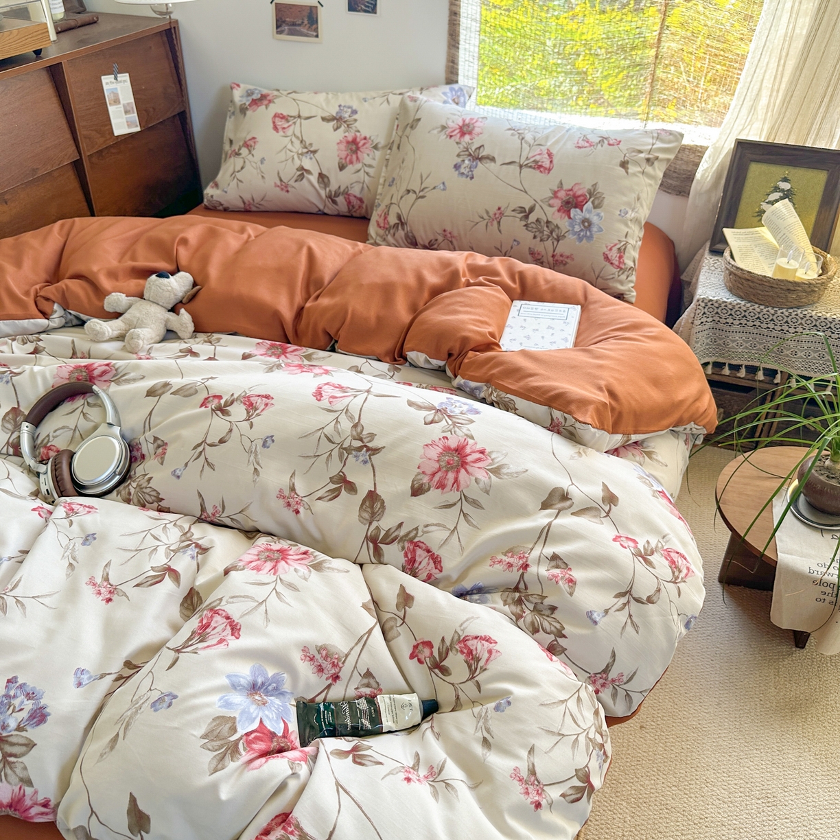 91家纺网 家纺一手货源 找家纺 曼璐家纺 2025新款碎花双拼水洗棉四件套学生宿舍三件套单双人被套和床笠款-床单床笠套件 玫瑰之约