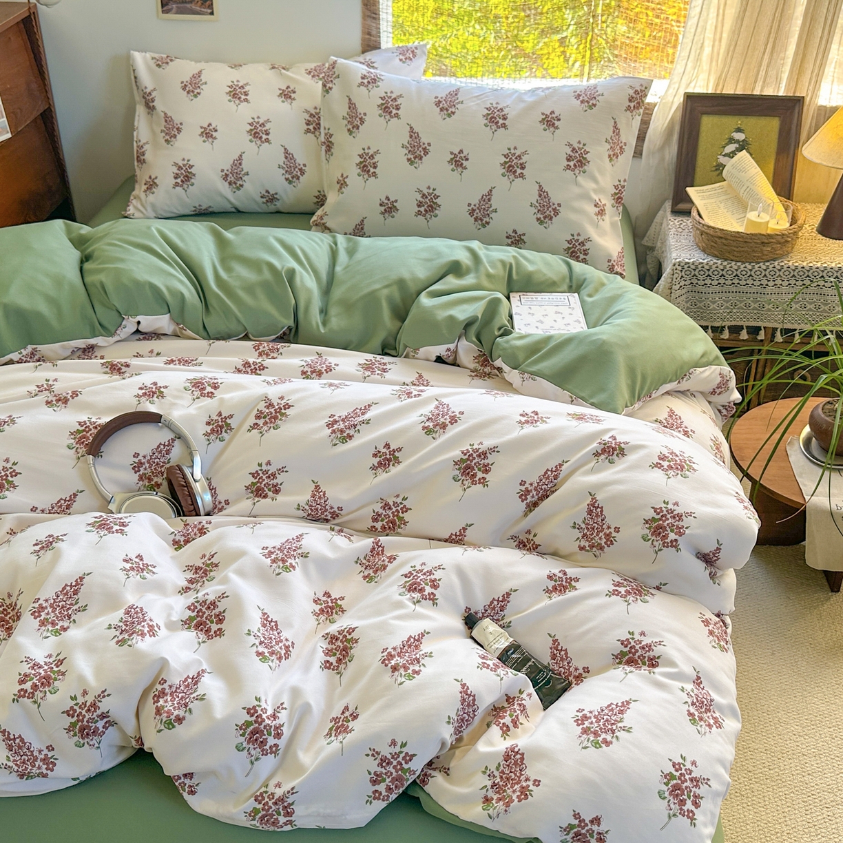 91家纺网 家纺一手货源 找家纺 曼璐家纺 2025新款碎花双拼水洗棉四件套学生宿舍三件套单双人被套和床笠款-床单床笠套件 南枝