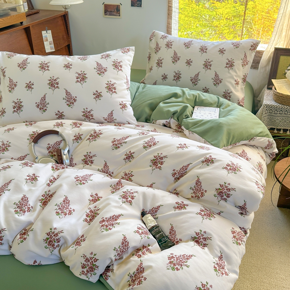 91家纺网 家纺一手货源 找家纺 曼璐家纺 2025新款碎花双拼水洗棉四件套学生宿舍三件套单双人被套和床笠款-床单床笠套件 南枝