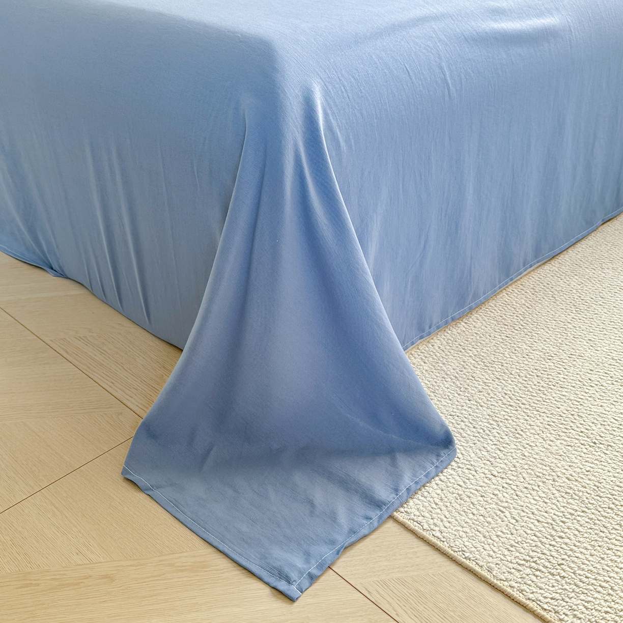 91家纺网 家纺一手货源 找家纺 曼璐家纺 2025新款碎花双拼水洗棉四件套学生宿舍三件套单双人被套和床笠款-床单床笠套件 深情-蓝