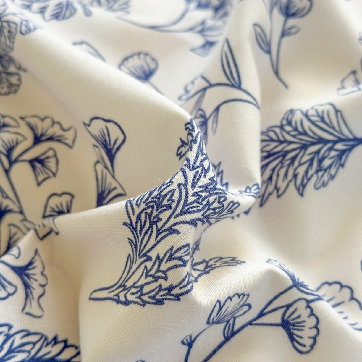 91家纺网 家纺一手货源 找家纺 曼璐家纺 2025新款碎花双拼水洗棉四件套学生宿舍三件套单双人被套和床笠款-床单床笠套件 深情-蓝