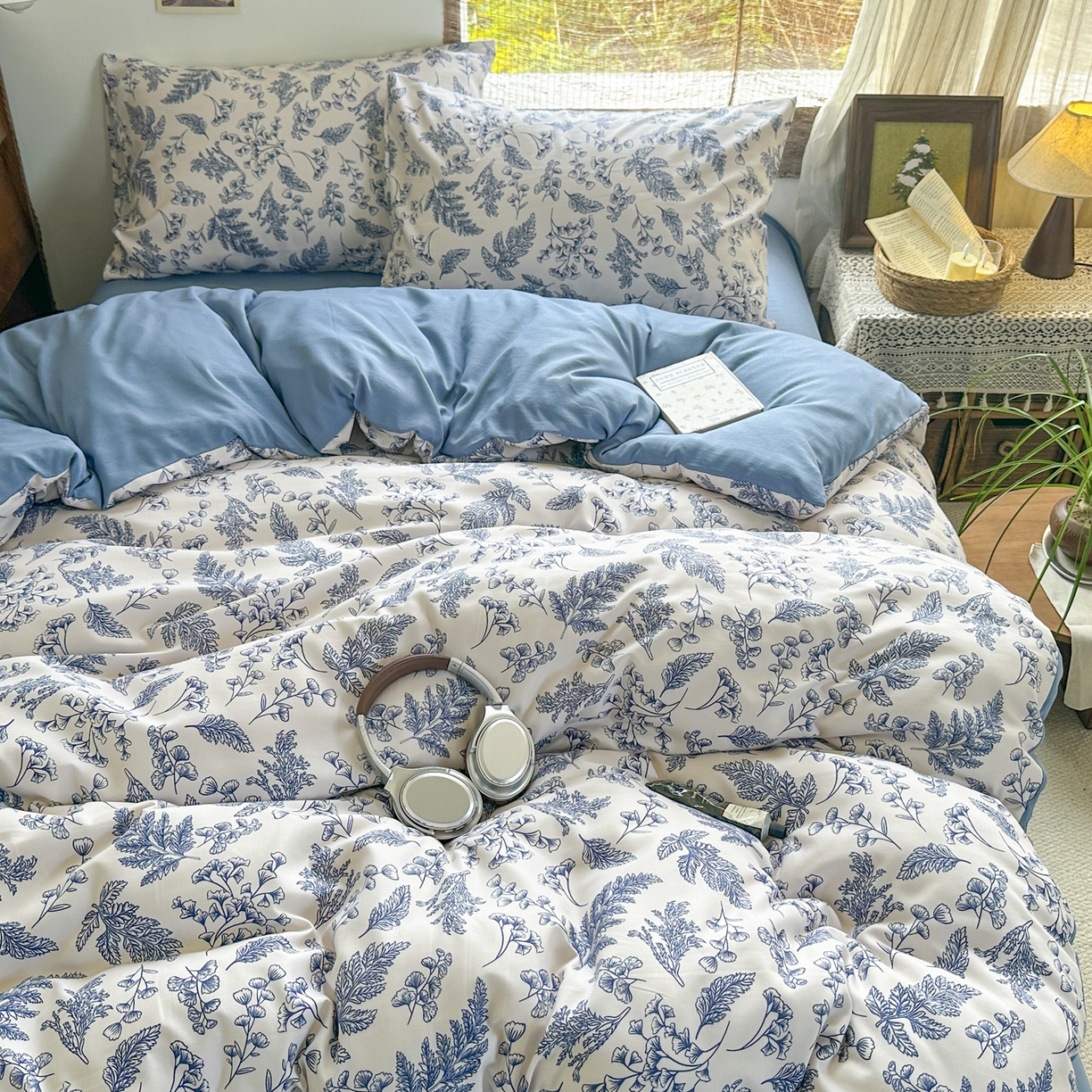 91家纺网 家纺一手货源 找家纺 曼璐家纺 2025新款碎花双拼水洗棉四件套学生宿舍三件套单双人被套和床笠款-床单床笠套件 深情-蓝