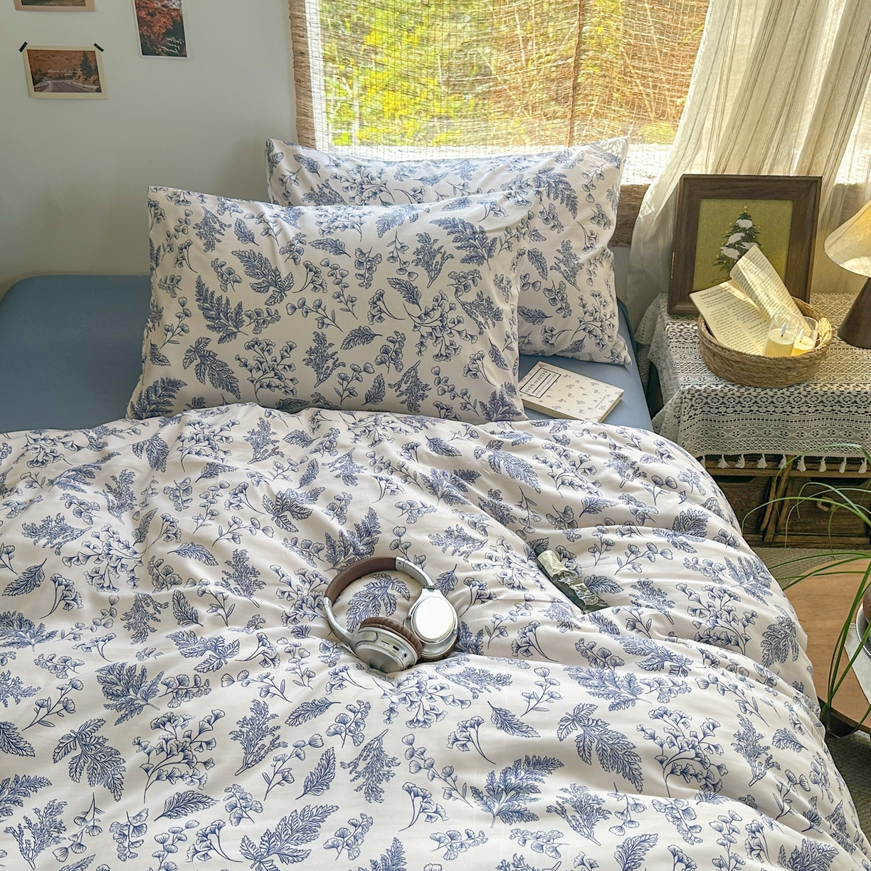 91家纺网 家纺一手货源 找家纺 曼璐家纺 2025新款碎花双拼水洗棉四件套学生宿舍三件套单双人被套和床笠款-床单床笠套件 深情-蓝