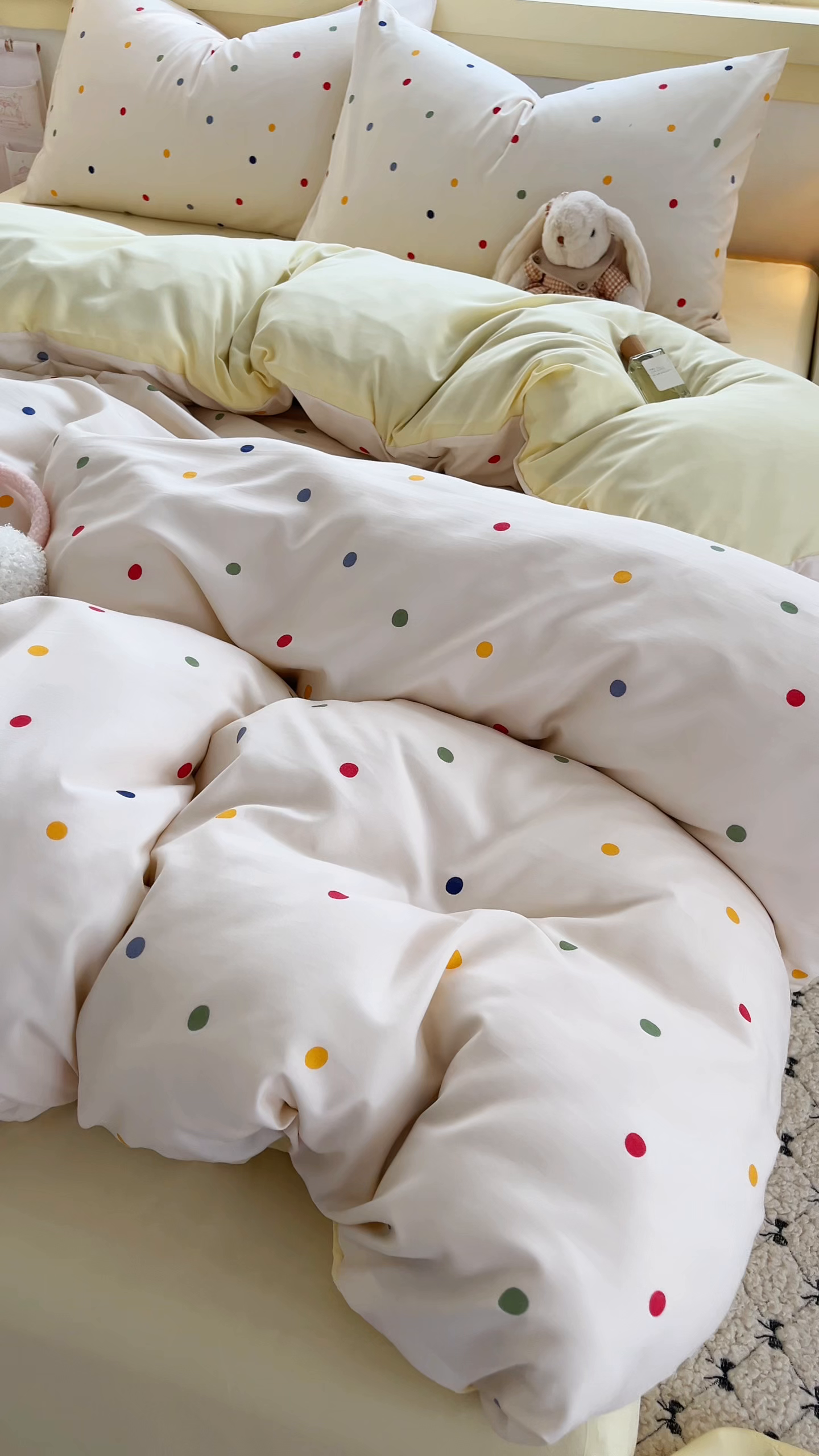 91家纺网 家纺一手货源 找家纺 曼璐家纺 2025新款碎花双拼水洗棉四件套学生宿舍三件套单双人被套和床笠款-床单床笠套件 奶油波波