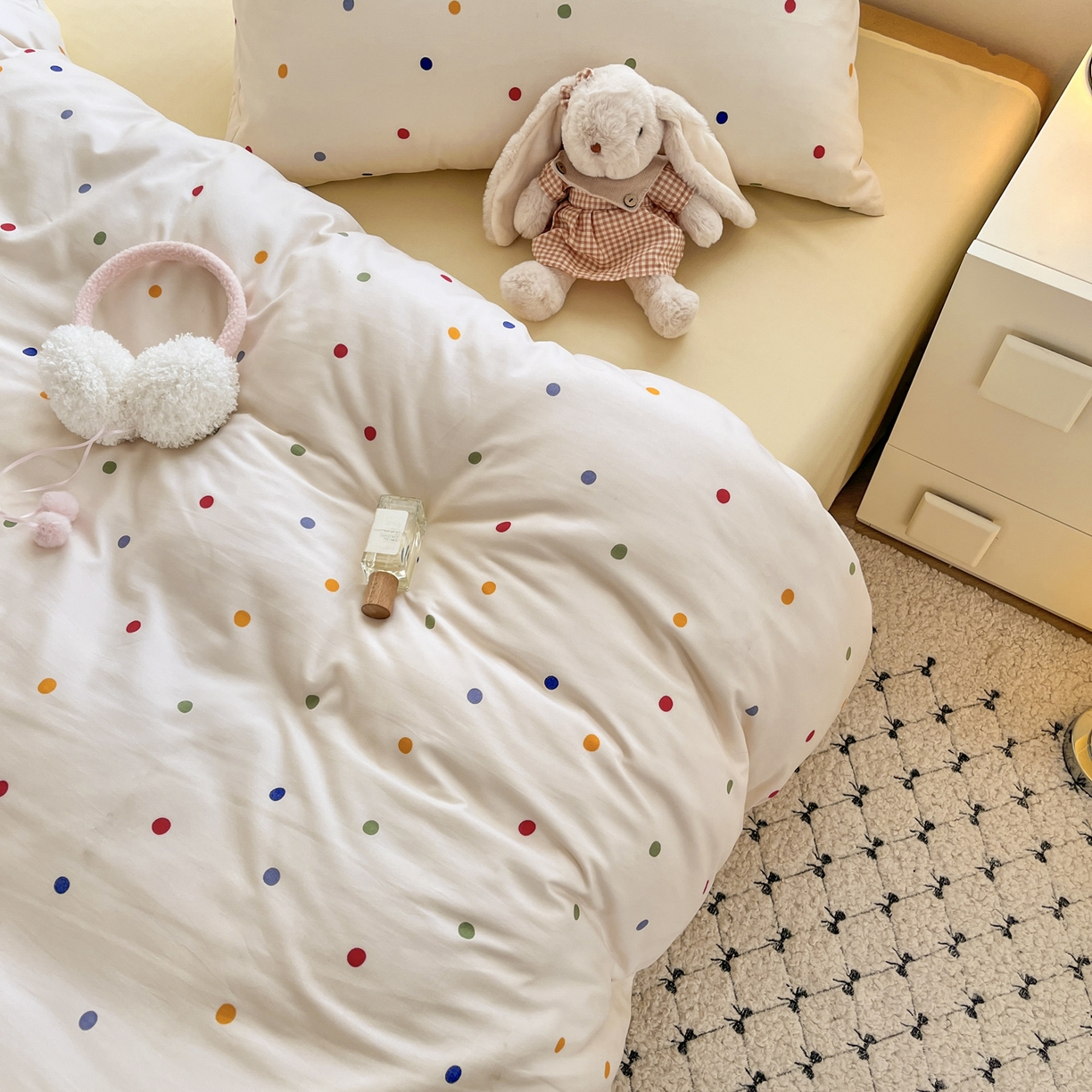 91家纺网 家纺一手货源 找家纺 曼璐家纺 2025新款碎花双拼水洗棉四件套学生宿舍三件套单双人被套和床笠款单被套 奶油波波