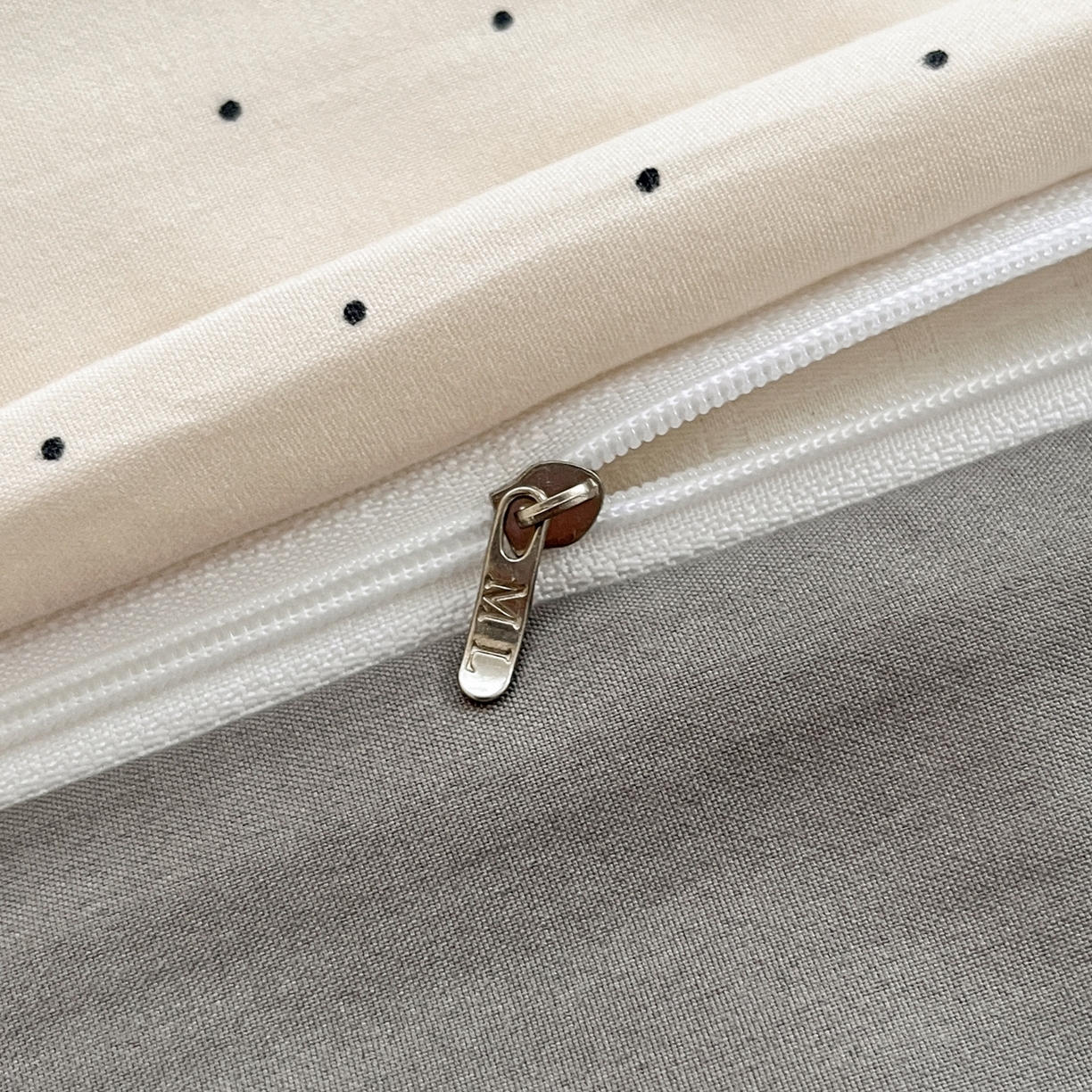 91家纺网 家纺一手货源 找家纺 曼璐家纺 2025新款碎花双拼水洗棉四件套学生宿舍三件套单双人被套和床笠款单被套 可颂-米