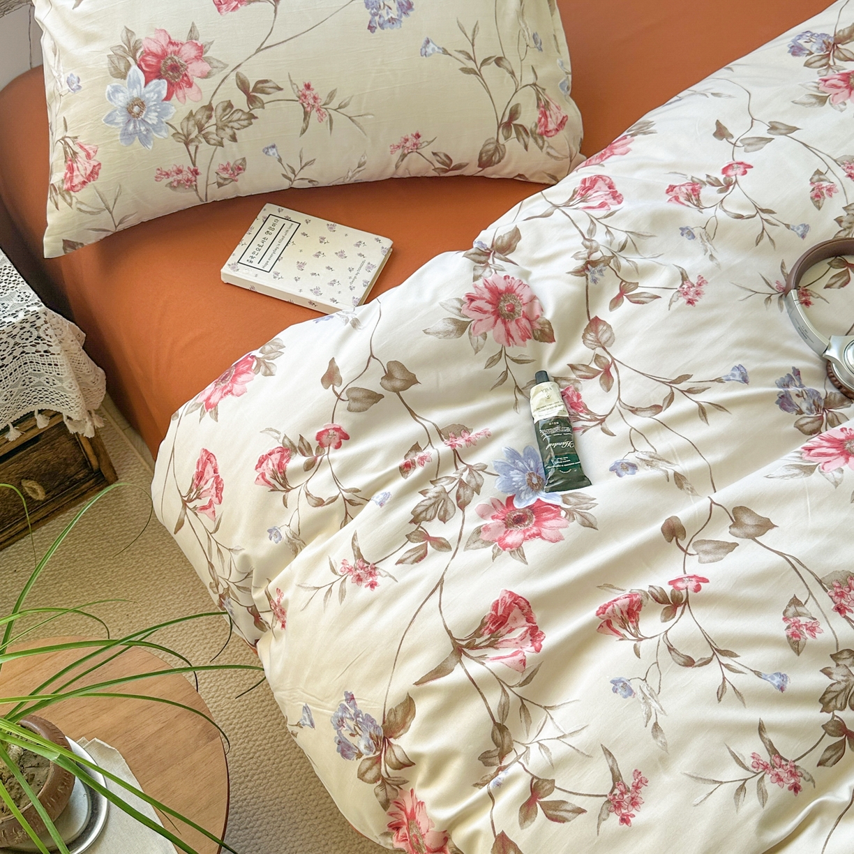 91家纺网 家纺一手货源 找家纺 曼璐家纺 2025新款碎花双拼水洗棉四件套学生宿舍三件套单双人被套和床笠款单被套 玫瑰之约