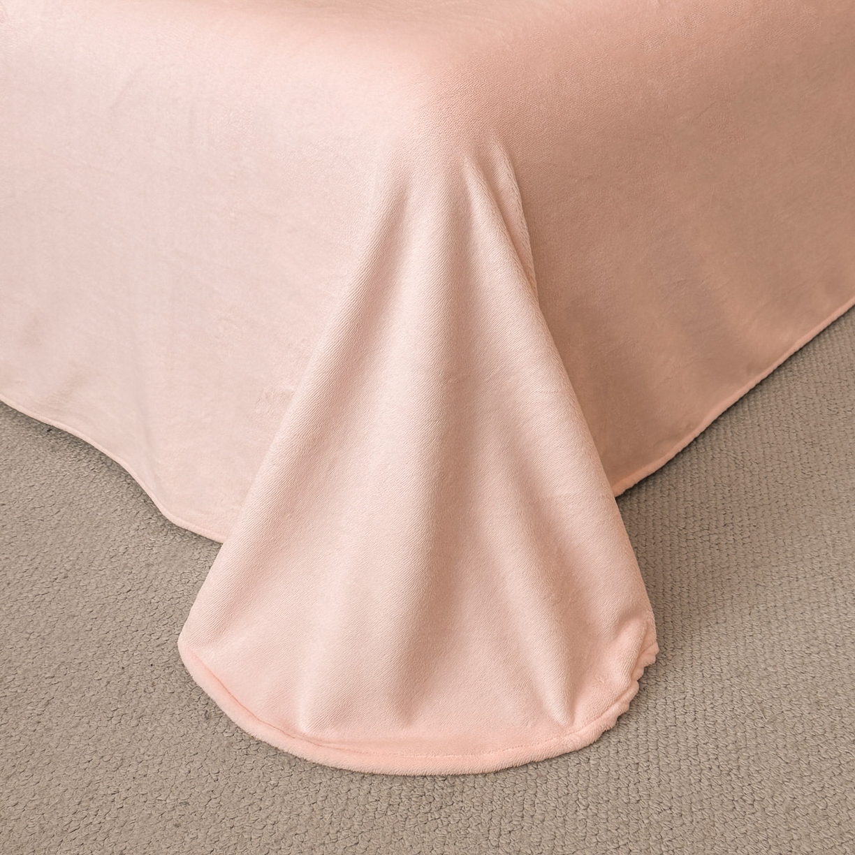 91家纺网 家纺一手货源 找家纺 （总）博纳家纺 2025新款加厚牛奶绒雕花刺绣拼角四件套-羽皇 控价劵后168（严格按控价来）