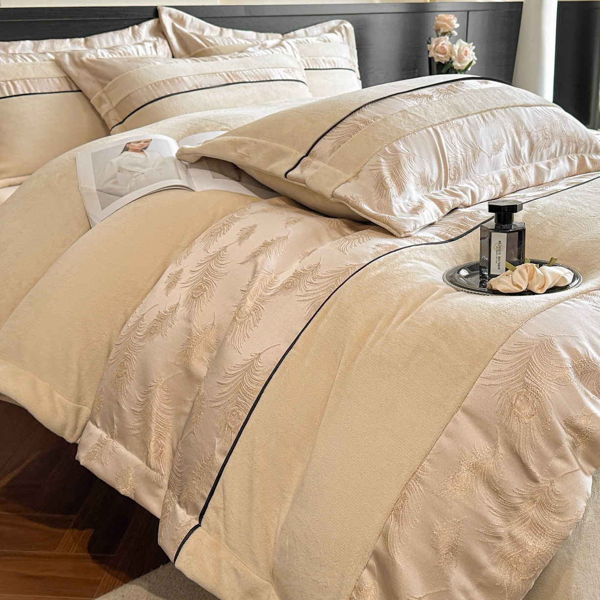 91家纺网 家纺一手货源 找家纺 博纳家纺 2025新款加厚牛奶绒雕花刺绣拼角四件套-羽皇 控价劵后168（严格按控价来） 羽皇-香槟