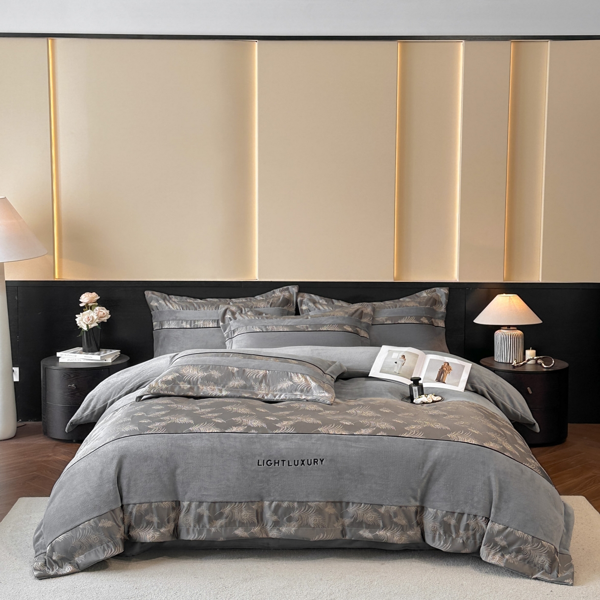 91家纺网 家纺一手货源 找家纺 博纳家纺 2025新款加厚牛奶绒雕花刺绣拼角四件套-羽皇 控价劵后168（严格按控价来） 羽皇-绅士灰