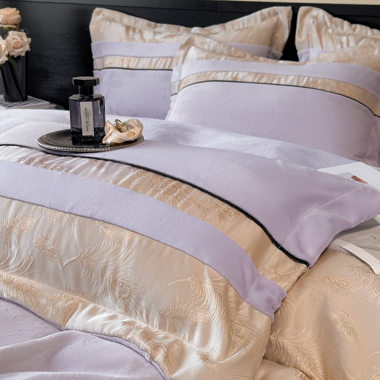 91家纺网 家纺一手货源 找家纺 博纳家纺 2025新款加厚牛奶绒雕花刺绣拼角四件套-羽皇 控价劵后168（严格按控价来） 羽皇-浅紫